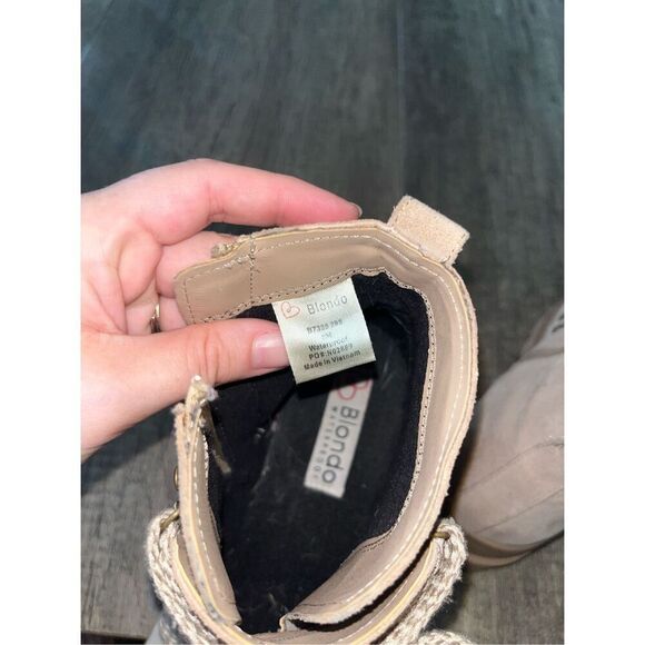 Blondo Women's Jaden Ankle Boot Sand 8 - Picture 7 of 7